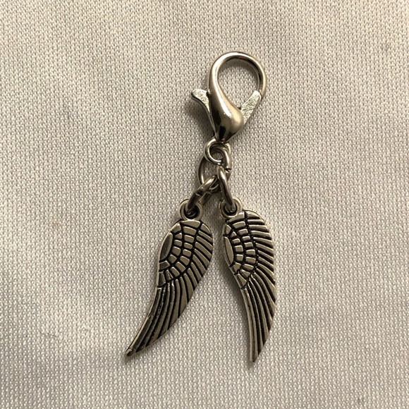Angel Wings Charms - Picture 2 of 4